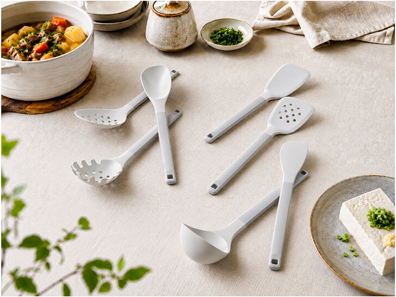 L-TOOLS PURE wooden handle kitchen utensils with premium cooking and serving tools.